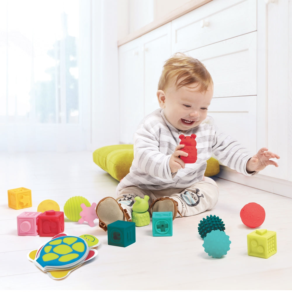 LUDI Sensoriniu zaislu smulkiajai motorikai rinkinys kid playing full set lavinamieji zaislai smulkiajai motorikai lavinti