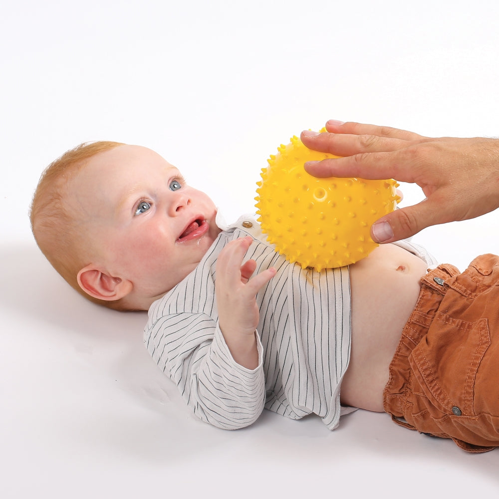 LUDI sensoriniai zaislai - zaislas smulkiajai motorikai lavinti kid playing sensoriniai kamuoliai masazui