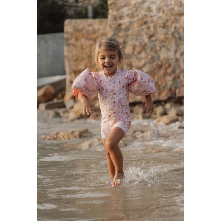 Little Dutch plaukimo rankovės vaikams Ocean Dreams Pink Plaukimo Reikmenys Vaikams kid playing