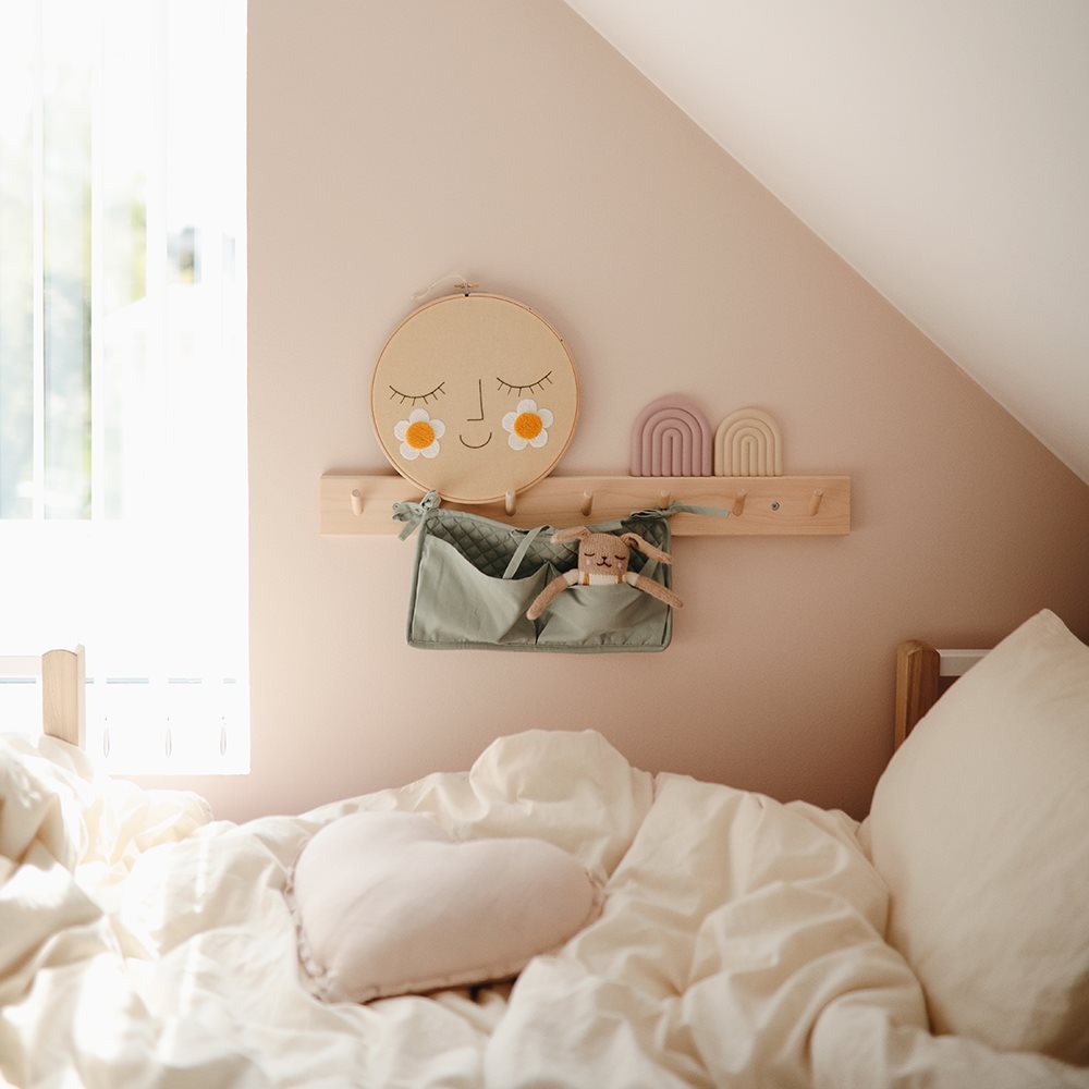 Mushie loveles kisene Rainbow Sample