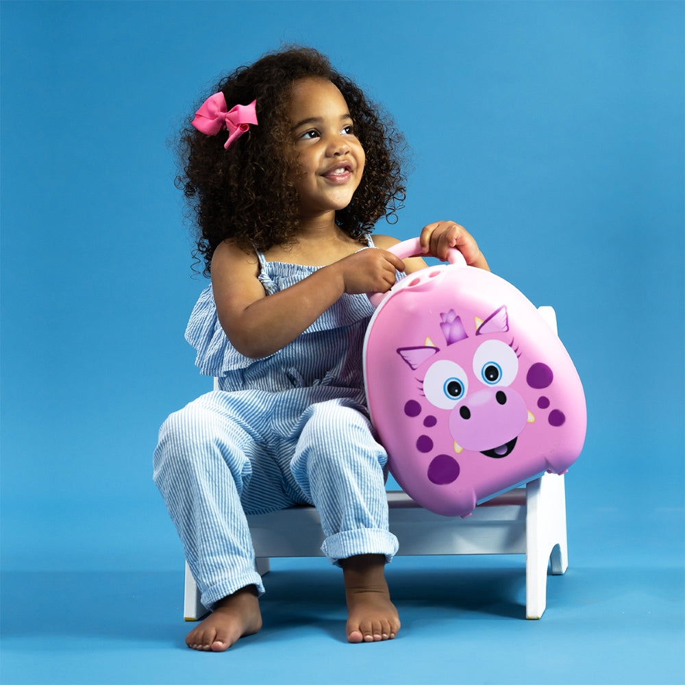 My Carry Potty Rozinis drakonas kelioninis naktipuodis vaikams kid holding