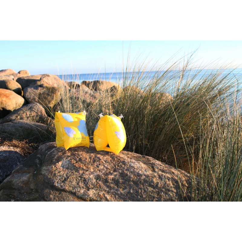 Vanilla Copenhagen pripuciamos rankoves vaikams plauki rankoves vaikams beach picture