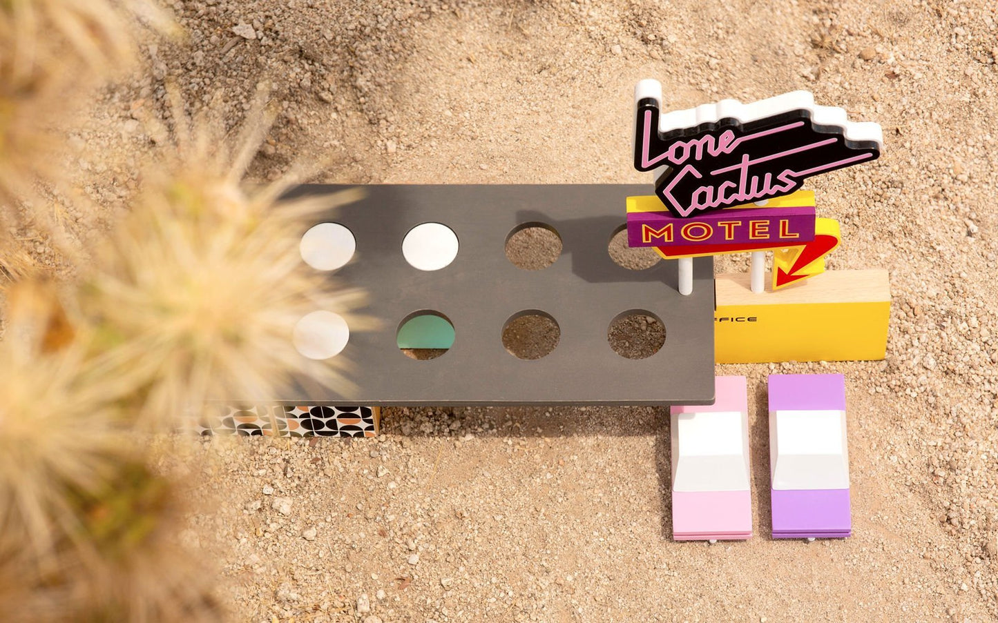 CandyLab Cactus Motel medines kaladeles mediniai zaislai top picture