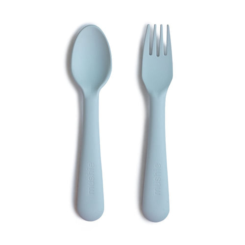 Mushie Powder Blue saukstas ir sakute vaikiski irankiai vaikiski indai