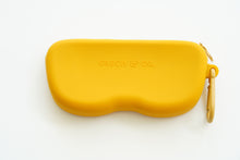 Įkelti vaizdą į galerijos rodinį, grech&amp;co akiniu deklas Golden Sunglasses case
