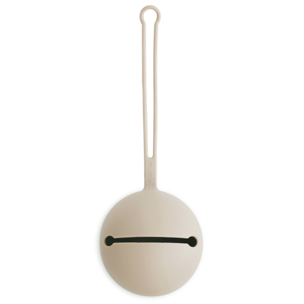 mushie ciulptuku deklas Shifting Sand